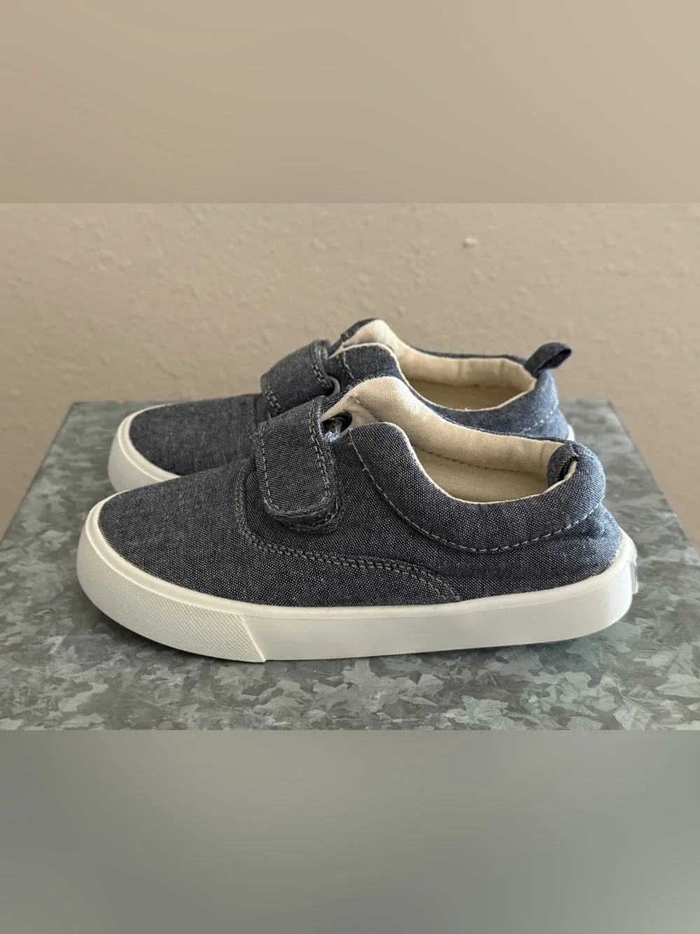 The Gap Kids Casual Sneakers Denim Blue - Velcro Closure, Chambray, Size 9